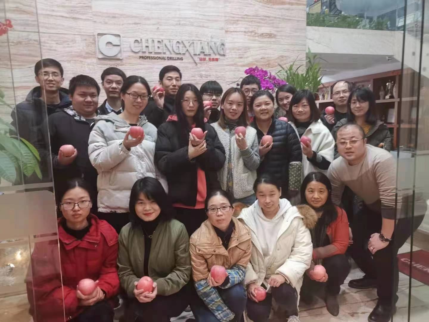 風(fēng)勁帆滿圖新志，砥礪奮進(jìn)正此時